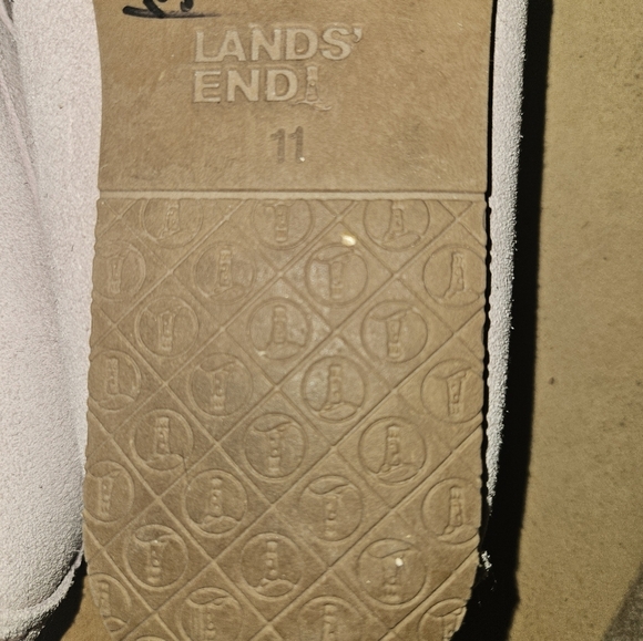 Lands’ End Womans Fuzzy Lined Suede Moccasin Slippers Size 11 - Picture 4 of 7